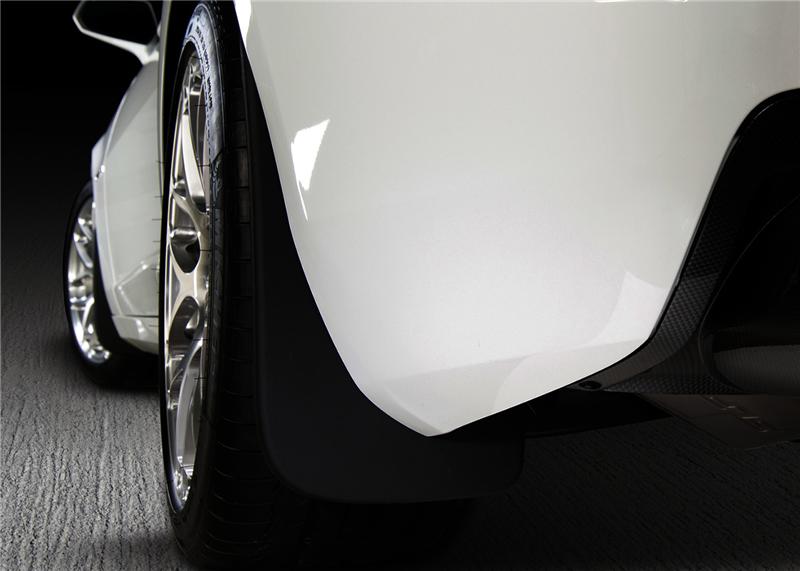 Husky Liners 07-12 GMC Yukon/Cadillac Escalade/09-12 Chevy Tahoe LTZ Custom-Molded Rear Mud Guards