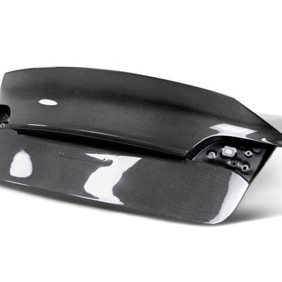 Seibon 17-20 Tesla Model 3 Carbon Fiber Trunk Lid w/Integrated Spoiler (Models w/o Power Trunk ONLY)