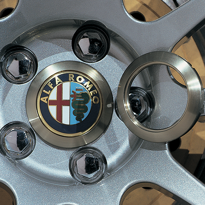 Advan 65mm Alfa Romeo Centercap Adapter Ring - Silver Alumite