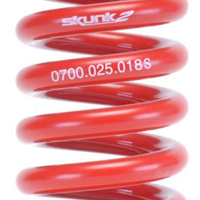 Skunk2 Universal Race Spring (Straight) - 7 in.L - 2.5 in.ID - 16kg/mm (0700.250.016S)